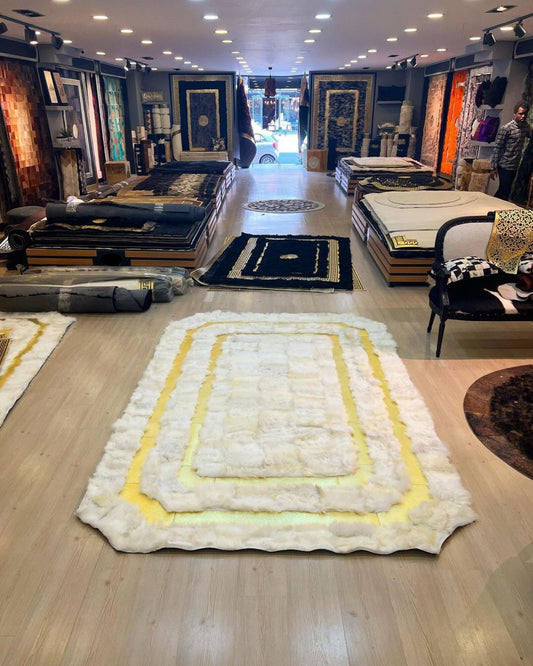 Natural White Sheepskin Rug